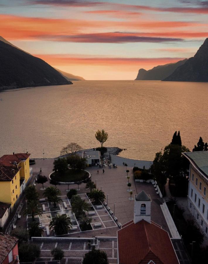 Le Calle Holiday Apartments Torbole Sul Garda Exteriör bild