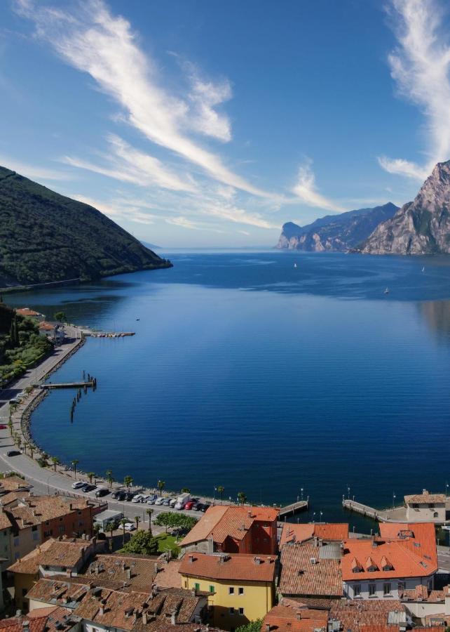 Le Calle Holiday Apartments Torbole Sul Garda Exteriör bild
